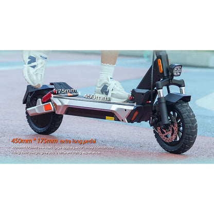 Trotinetă Electrică KuKirin M4 Max 800W, Până la 45 km/h, Autonomie Până la 64 km, Baterie 18.2Ah, Pliabilă, Neagră